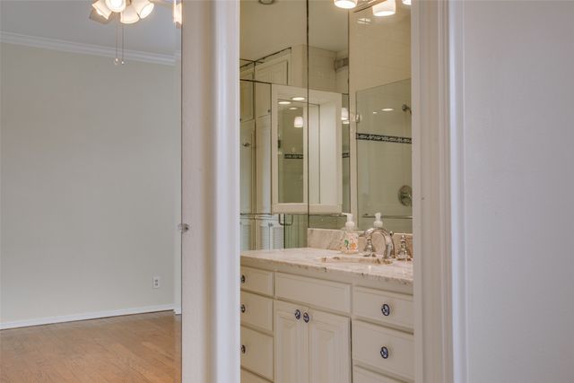 6314 Bandera Avenue C, Dallas, TX 75225