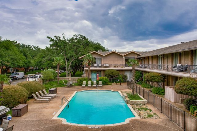 6314 Bandera Avenue C, Dallas, TX 75225