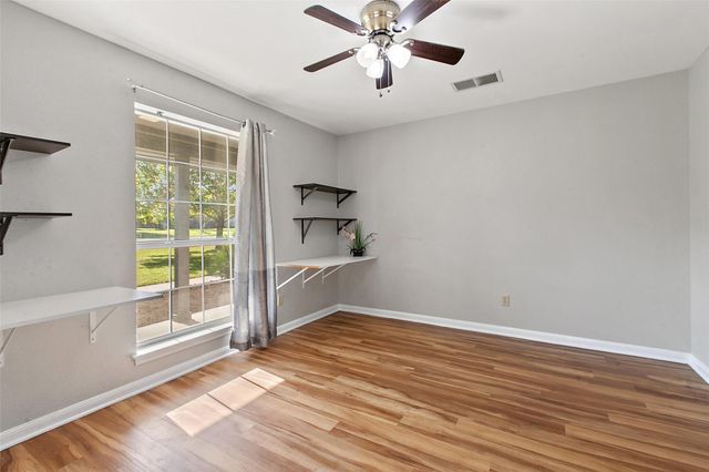 124 Poplar DR, Buda, TX 78610