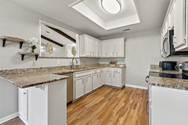 124 Poplar DR, Buda, TX 78610