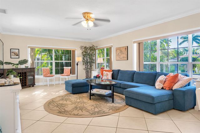 3221 Seaward Dr, Lauderdale By The Sea, FL 33062