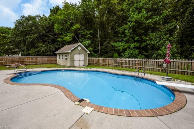 1928 Rockwood DR, Chesapeake, VA 23323