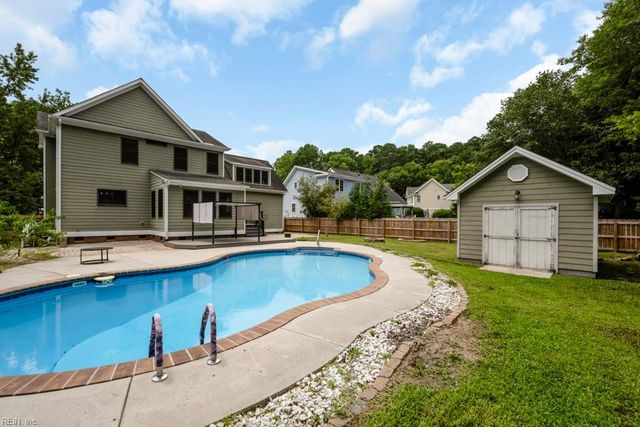 1928 Rockwood DR, Chesapeake, VA 23323