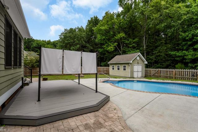 1928 Rockwood DR, Chesapeake, VA 23323