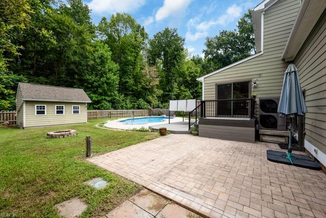 1928 Rockwood DR, Chesapeake, VA 23323