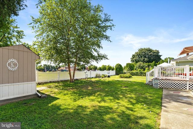 29 MARIO DR, Hamilton, NJ 08690