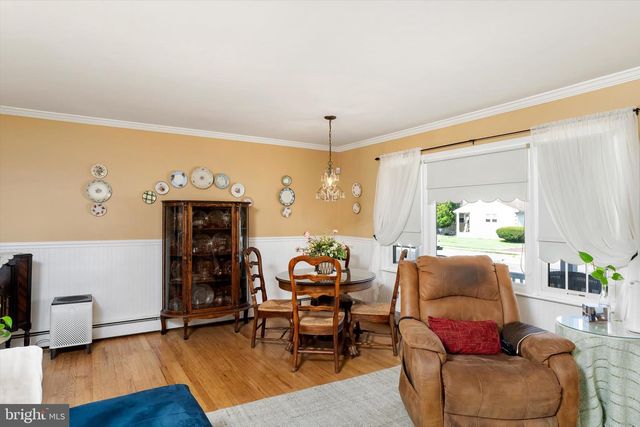 29 MARIO DR, Hamilton, NJ 08690