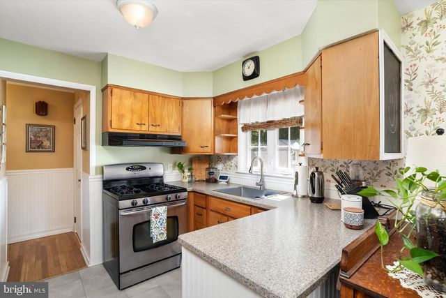29 MARIO DR, Hamilton, NJ 08690