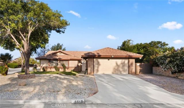 8518 Valley View, Hesperia, CA 92344