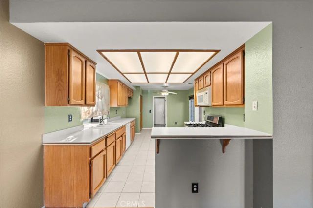 8518 Valley View, Hesperia, CA 92344