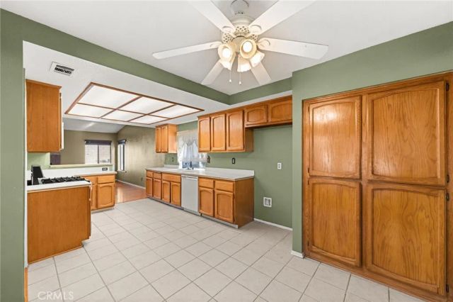8518 Valley View, Hesperia, CA 92344