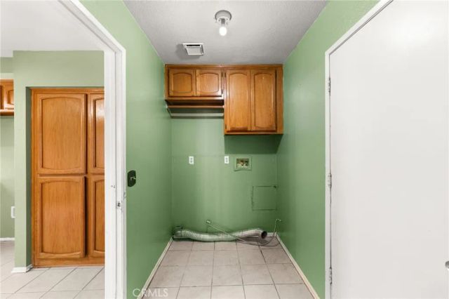 8518 Valley View, Hesperia, CA 92344
