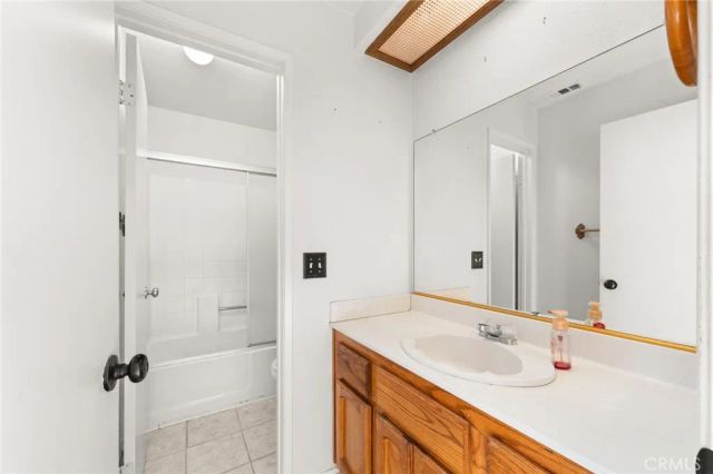 8518 Valley View, Hesperia, CA 92344