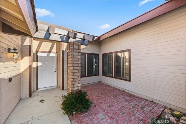 8518 Valley View, Hesperia, CA 92344