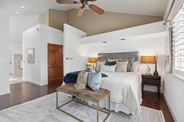 4006 Canyon Dr, Fair Oaks, CA 95628