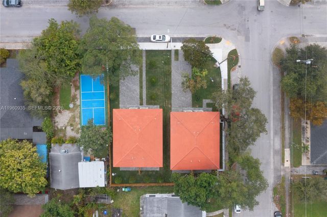 529 NW 56th St, Miami, FL 33127