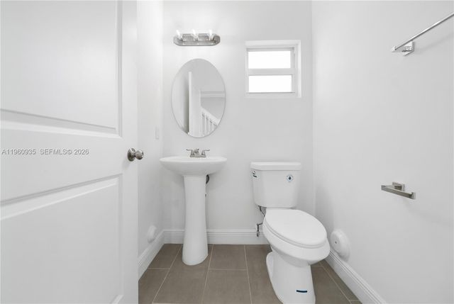 529 NW 56th St, Miami, FL 33127