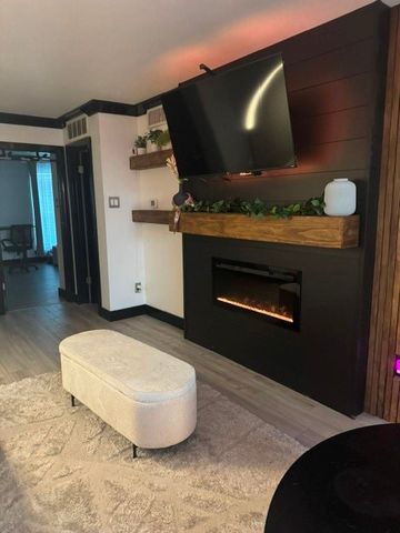 15931 Stillwood Street 1095, Dallas, TX 75248
