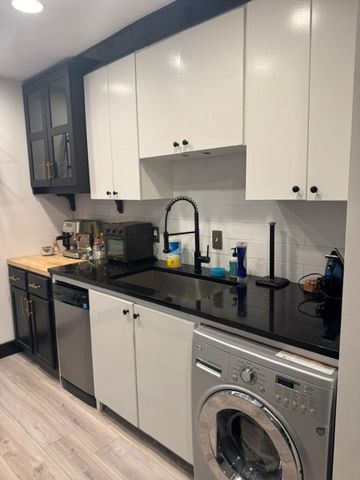 15931 Stillwood Street 1095, Dallas, TX 75248