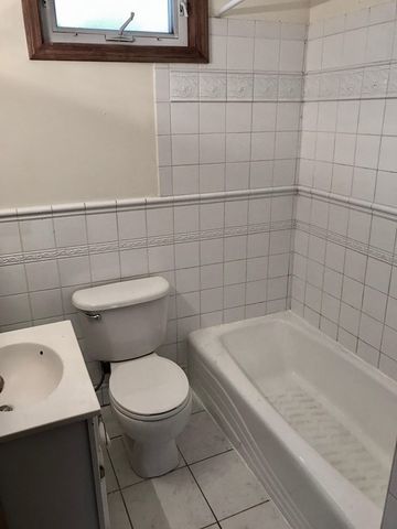 336 Centre Street 2, Boston, MA 02130
