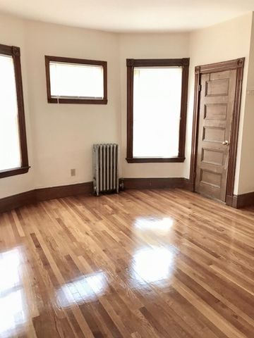 336 Centre Street 2, Boston, MA 02130