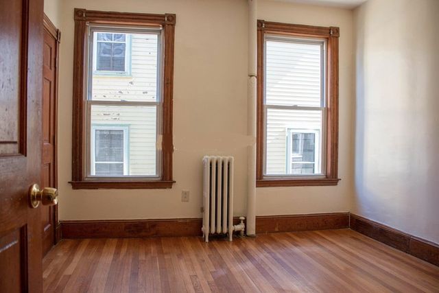 336 Centre Street 2, Boston, MA 02130