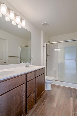 12426 S Redwood Street, Lee's Summit, MO 64086