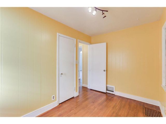 1135 Magnolia Avenue E, Saint Paul, MN 55106
