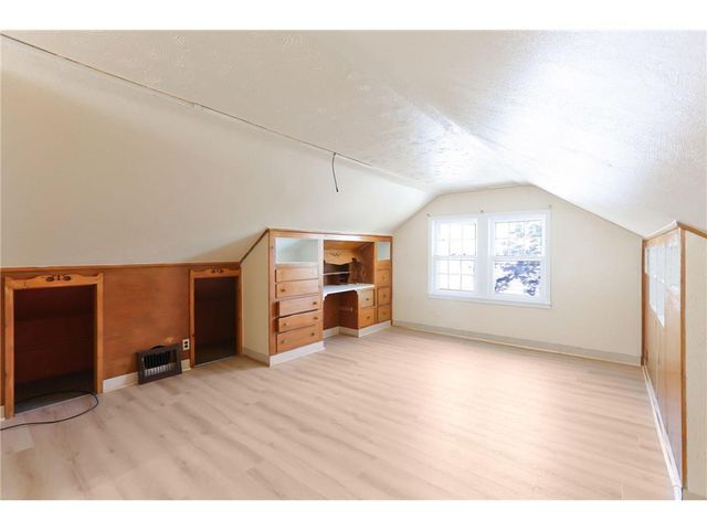 1135 Magnolia Avenue E, Saint Paul, MN 55106