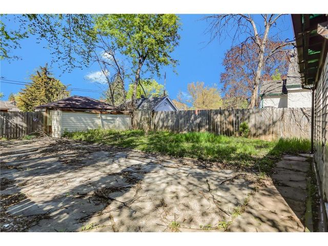 1135 Magnolia Avenue E, Saint Paul, MN 55106