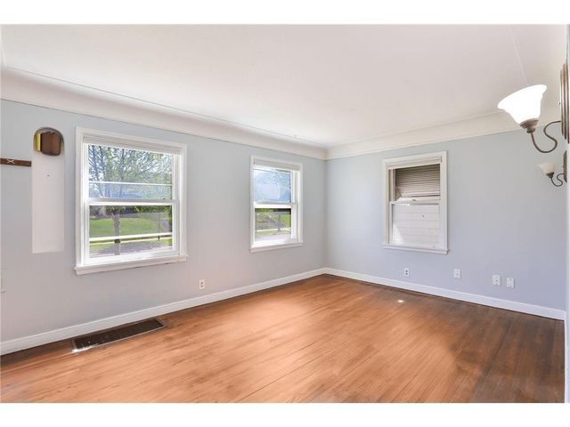 1135 Magnolia Avenue E, Saint Paul, MN 55106