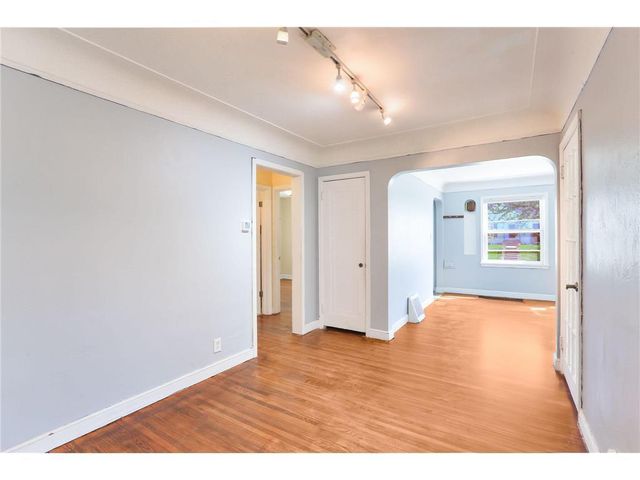 1135 Magnolia Avenue E, Saint Paul, MN 55106