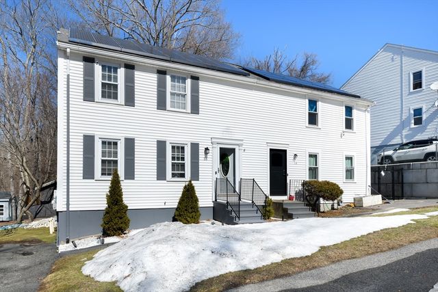 16 Vincent Cir, Worcester, MA 01604