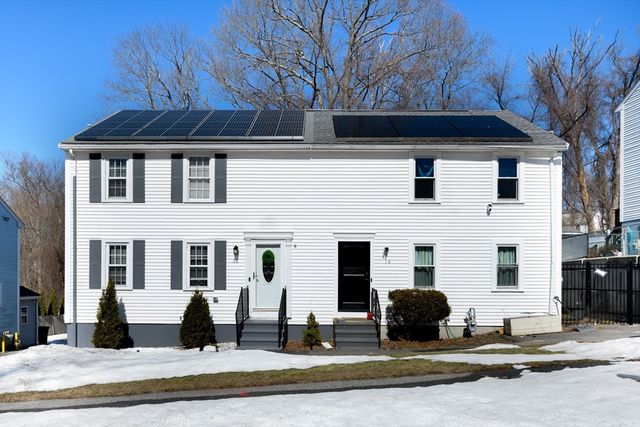 16 Vincent Cir, Worcester, MA 01604