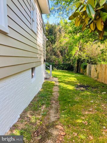 5709 DADE ST, Capitol Heights, MD 20743