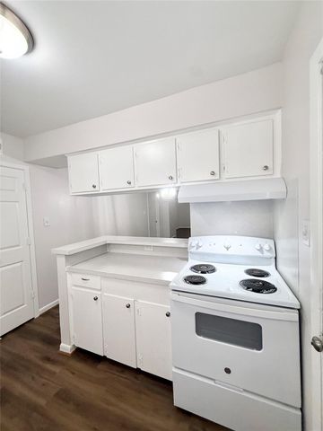 500 Willow Drive C8, Lake Jackson, TX 77566