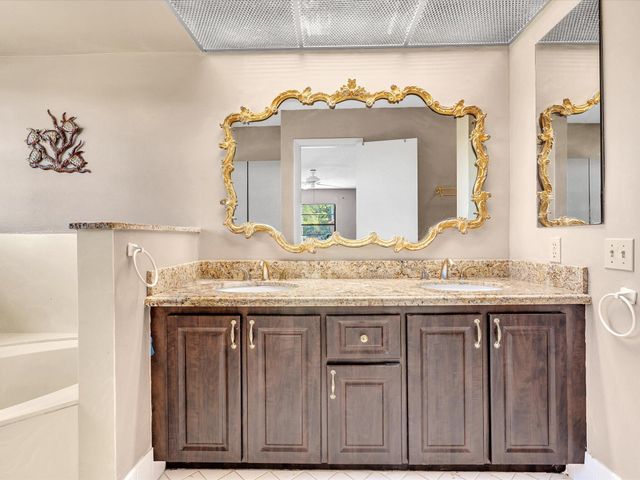 19982 Villa Lante Place, Boca Raton, FL 33434