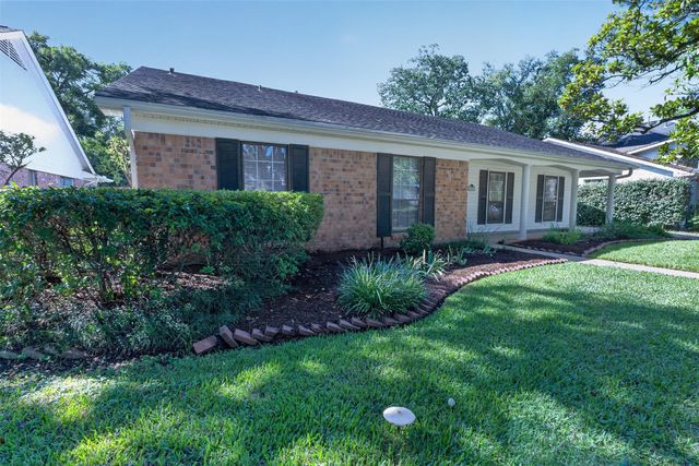 12507 Kingsride Lane, Houston, TX 77024