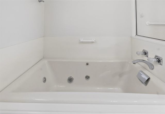 12507 Kingsride Lane, Houston, TX 77024