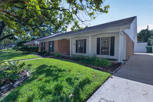 12507 Kingsride Lane, Houston, TX 77024
