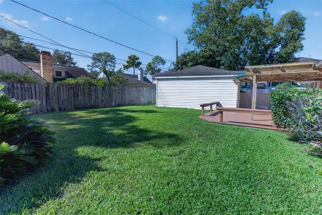 12507 Kingsride Lane, Houston, TX 77024
