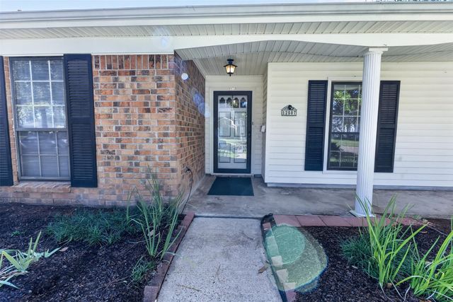 12507 Kingsride Lane, Houston, TX 77024