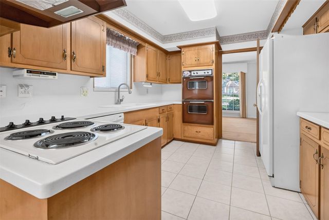 12507 Kingsride Lane, Houston, TX 77024