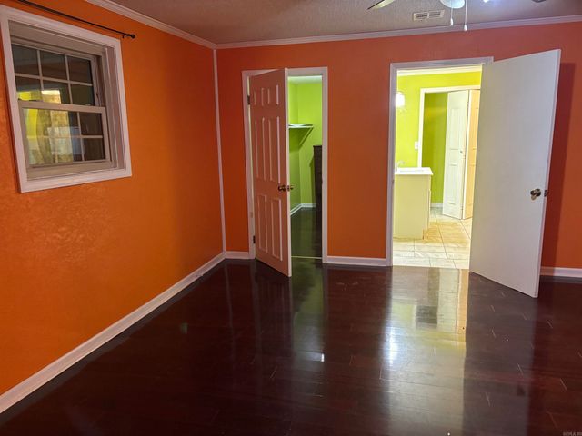 703 W 4Th St, Lonoke, AR 72086