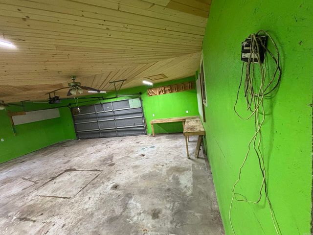 703 W 4Th St, Lonoke, AR 72086