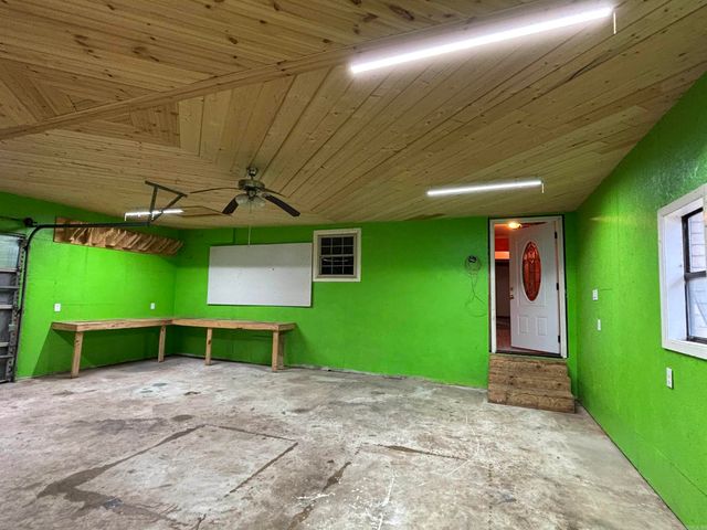 703 W 4Th St, Lonoke, AR 72086