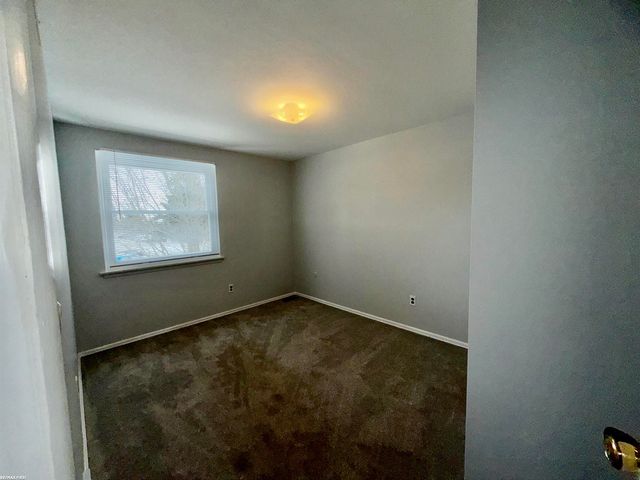 45183 Kensington Street, Utica, MI 48317