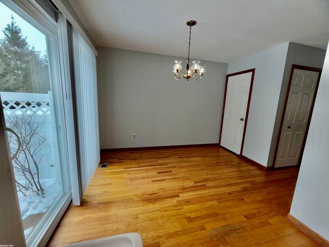 45183 Kensington Street, Utica, MI 48317