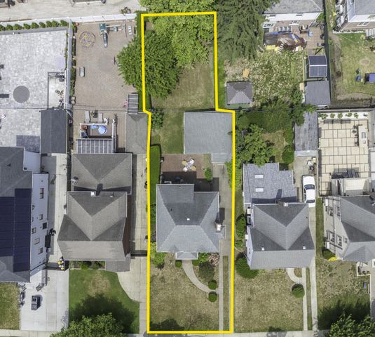 141-27 Coolidge Avenue, New York City, NY 11435