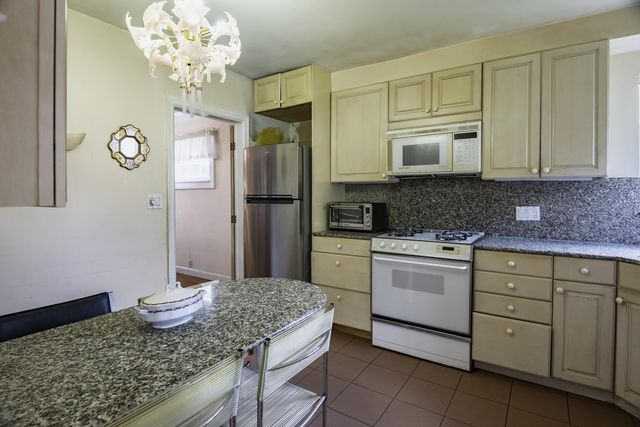 141-27 Coolidge Avenue, New York City, NY 11435